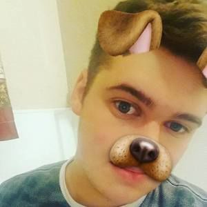 Meet your Posher, Julian